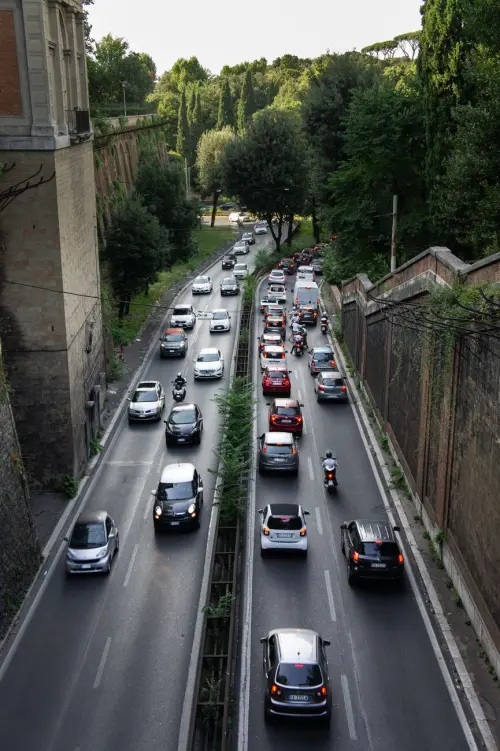 Lavori al teleriscaldamento, chiusure e modifiche al traffico in via Damiano Chiesa