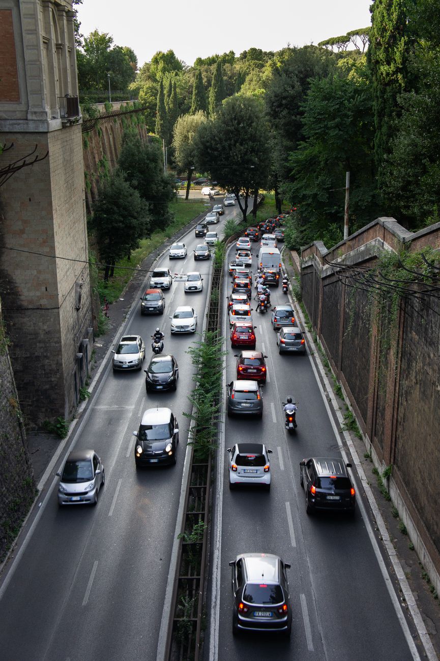 Lavori al teleriscaldamento, chiusure e modifiche al traffico in via Damiano Chiesa